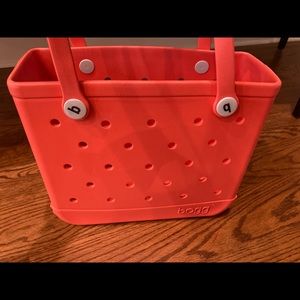 Baby Bogg bag in coral color